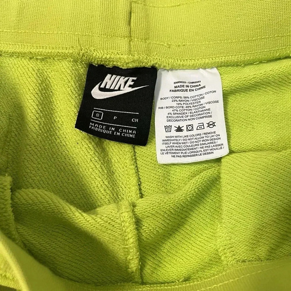 Nike Catching Air Size Small Windrunner Neon Blue Winter Sweat Shorts Yellow - Picture 3 of 5